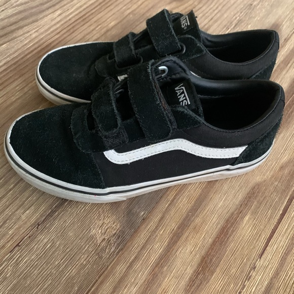 black vans size 3.5